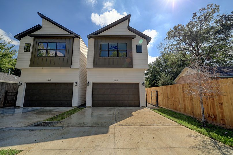 Amundsen 126 — Two Townhouses — project photo